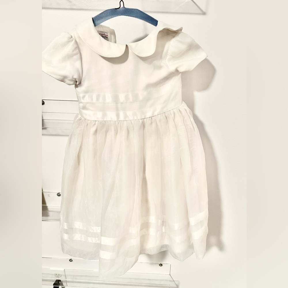 Size 3 Talbots flower girl or christening dress. Worn once. Fits 3T